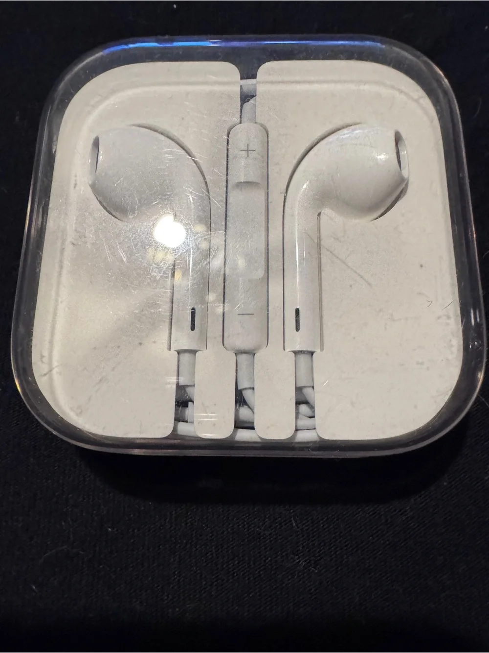Apple White EarPods Remote and Microphone NEVER Used Opened First Time for Pics
